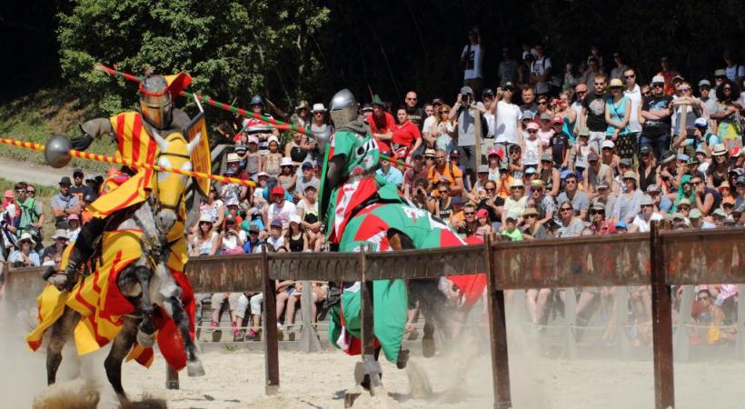 De nombreuses animations sont au programme à Andilly, en France voisine, parmi lesquelles de spectaculaires joutes équestres. S. AVDJIAN 