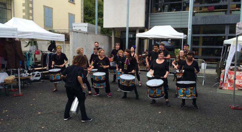 Des quartiers qui s’animent le temps d’un week-end. SACOGENETS.CH 