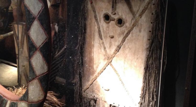 Des formes claires, simples et épurées répondent aux œuvres de Silvia Bächli. DR 