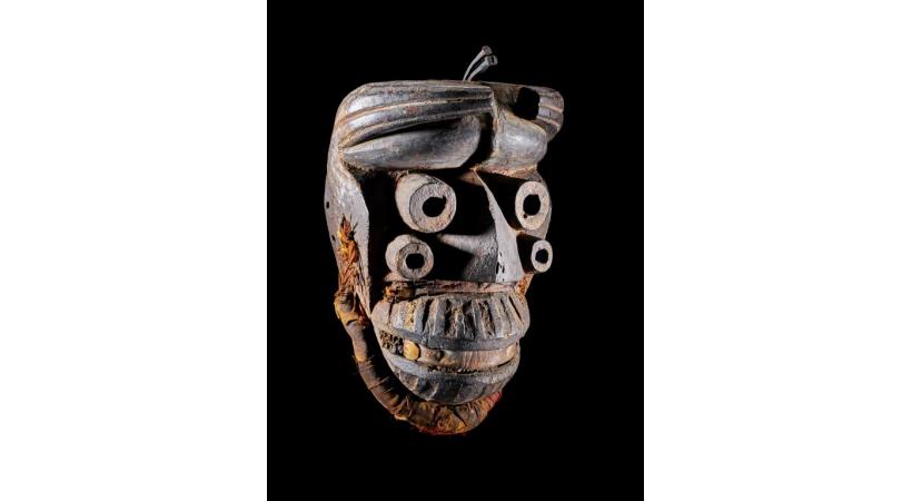 Plus de 400 pièces inédites issues du MEG sont exposées. MEG, J.WATTS 