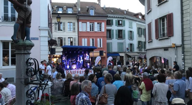 L’événement attire la foule chaque année dans les rues du quartier de Rive. DR 