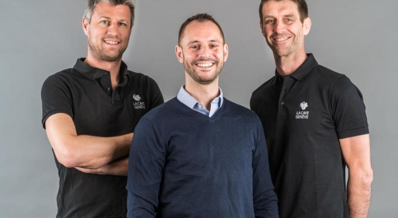 De gauche à droite, les œnologues Florian Barthassat, Jérôme Leupin et Patrick Gräzer ont décroché chacun une médaille d’or. JEAN REVILLARD/GENEVETERROIR.CH