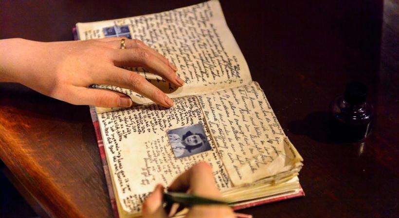 La visite de la Maison Anne Frank, indispensable voyage vers  le souvenir. 123RF/ANTON IVANOV