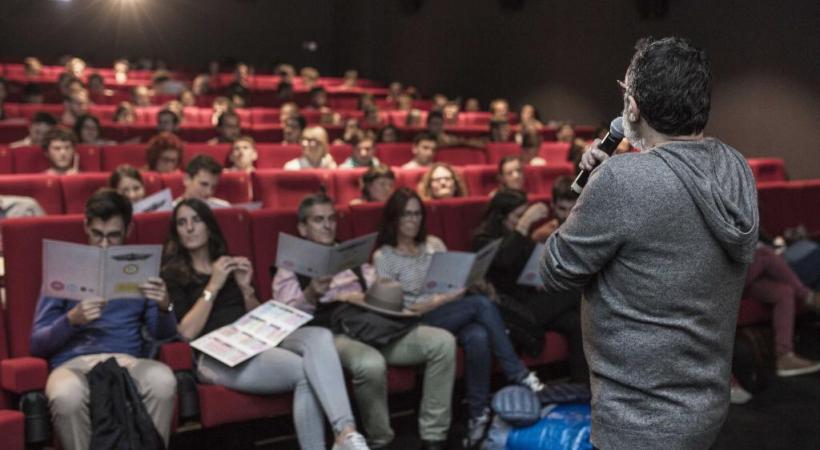 L’événement se tiendra tous les vendredis dans une ville en Suisse romande (dix en tout) et à Lugano. Les spectateurs pourront également voter pour désigner leur œuvre préférée. DR