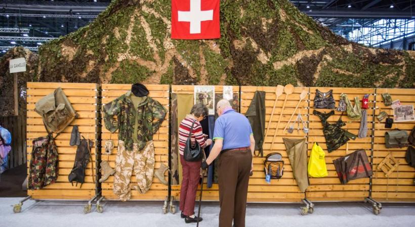 Du 2 au 11 novembre, il y aura de quoi chiner au Stock Armée. PIERRE ALBOUY