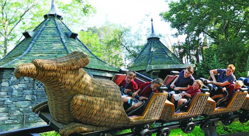 A Orlando, aux Etats-Unis, l’un des grands huit de Harry Potter. En 2010, une première zone dédiée au jeune sorcier ouvrait ses portes. 