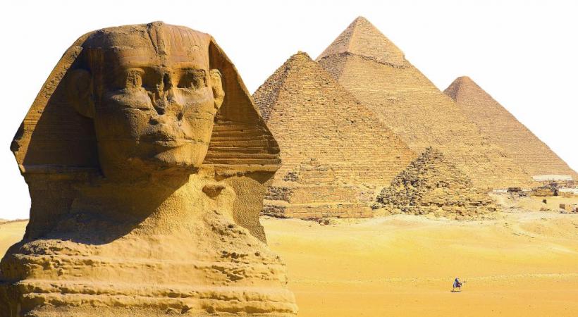 L’extraordinaire site de Gizeh avec le sphinx  et les pyramides  en arrière-plan.  123RF/PIUS LEE