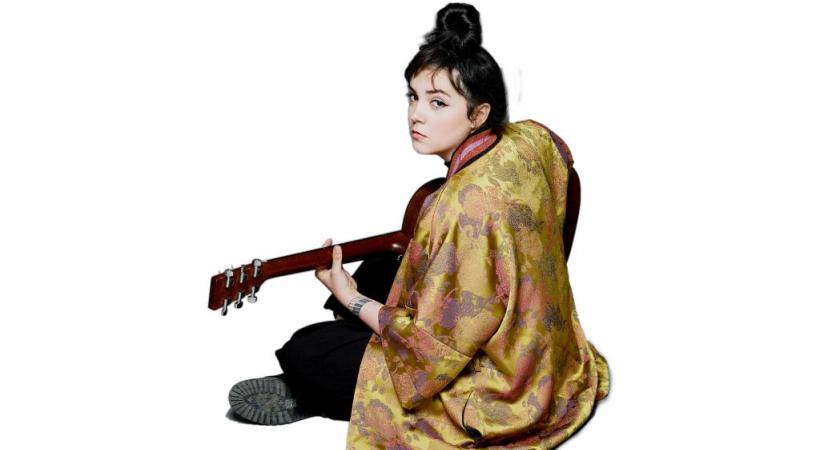  Avec sa guitare acoustique et sa voix éraillée, Hoshi exprimera sa rage  et sa jeunesse  sur la scène de la salle communale  de Plainpalais,  le 23 mars. DR