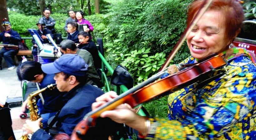 Souvent maladroits, les musiciens amateurs improvisent.