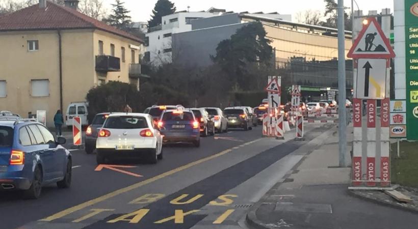 Patience, patience! Une vertu nécessaire pour l’automobiliste genevois. GIM