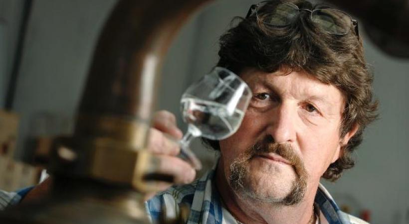 René Wanner a été nommé meilleur distillateur de Suisse 2019. ABSINTISSIMO.CH