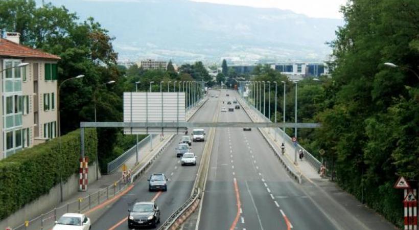 L'avenue de l'Ain menant au pont Butin. DR