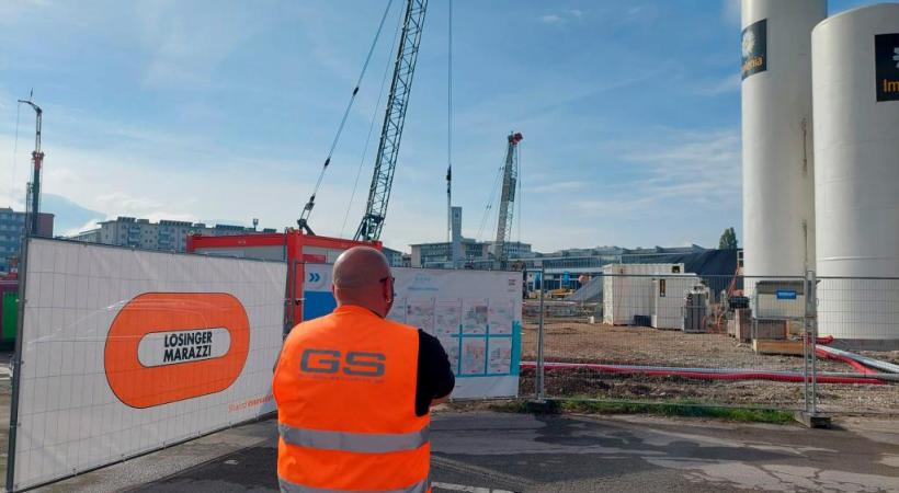 Mardi 11 octobre, on s’apprête à donner le premier coup de pioche du futur quartier «Quai Vernets». TR