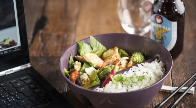 «ReBOX», un récipient d’emballage violet que l’on commence à voir partout. DR