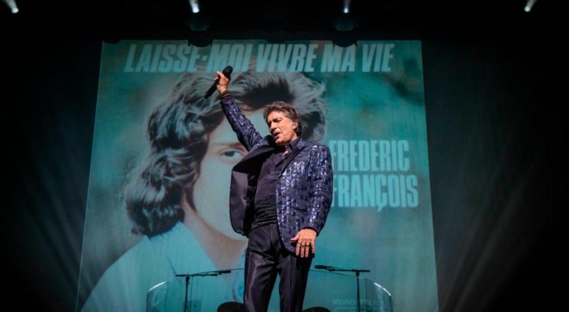 Le chanteur de charme bientôt sur la scène genevoise. MCLEUKOS