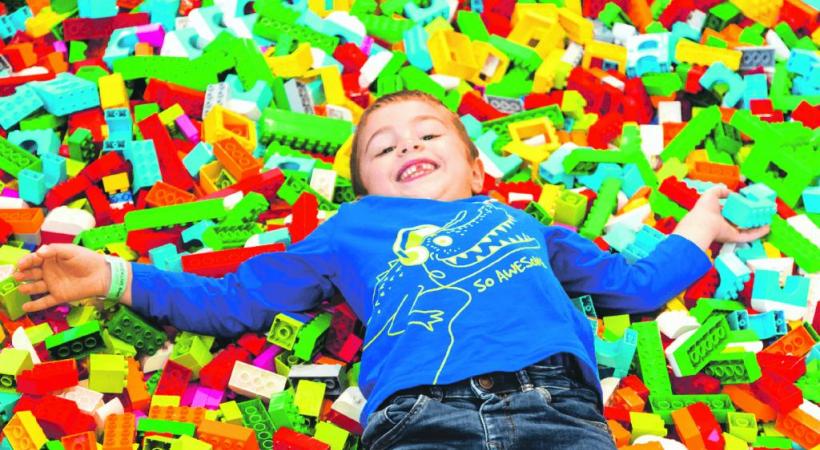 Lors de l’événement Bricklive, les enfants pourront plonger dans des fosses de briques. DR