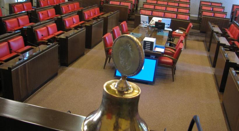  DR DR FLORIAN HOSSFELD.