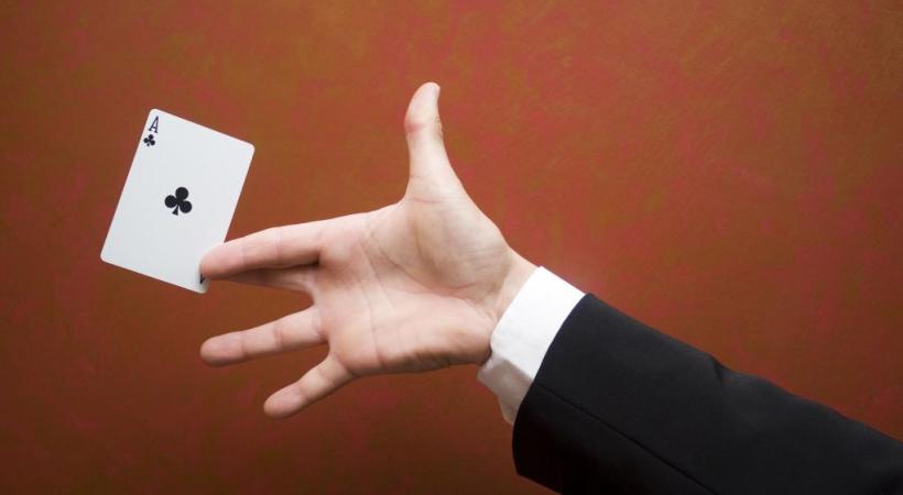 123RF/DMYTRO SURKOV0