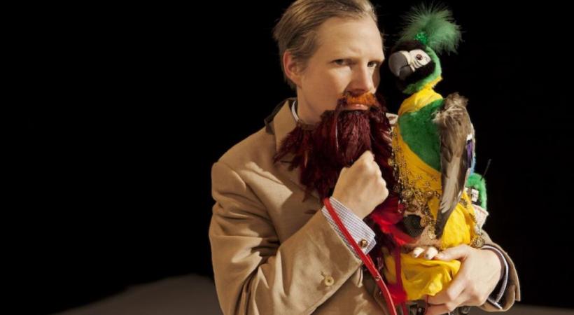 Sur scène, les rapports homme-animal, homme-homme, homme-femme