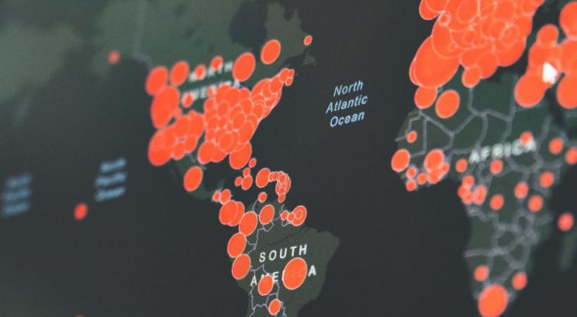 Vous souhaitez consulter une carte montrant la propagation du virus? Attention, c’est peut-être une arnaque. UNSPLASH