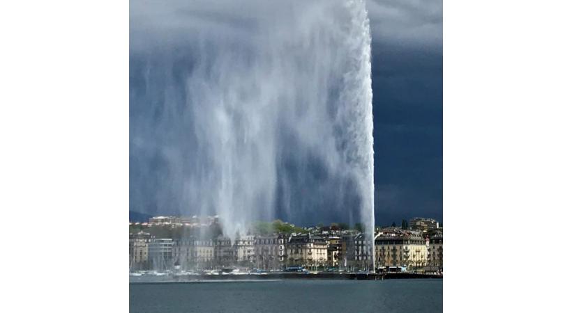 Sur les réseaux sociaux, les internautes partagent des photos du Jet d’eau en attendant