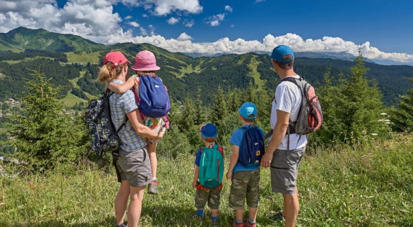 Des itinéraires adaptés pour les randonnées en famille. Gio Flemming Photography