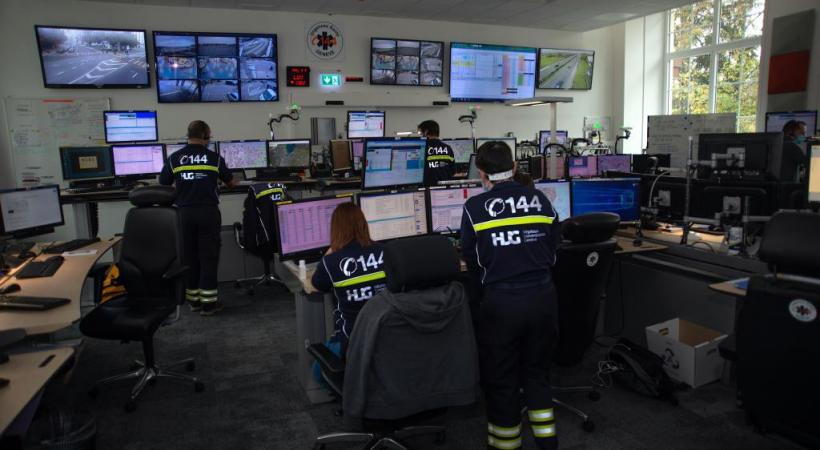 Sur l’ensemble de la plateforme, ils sont une centaines à répondre au téléphone. STéPHANE CHOLLET