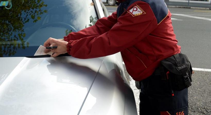 Pour ne pas se faire verbaliser, malades et personnes en quarantaine peuvent acquérir des droits de stationnement en ligne. STEPHANE CHOLLET